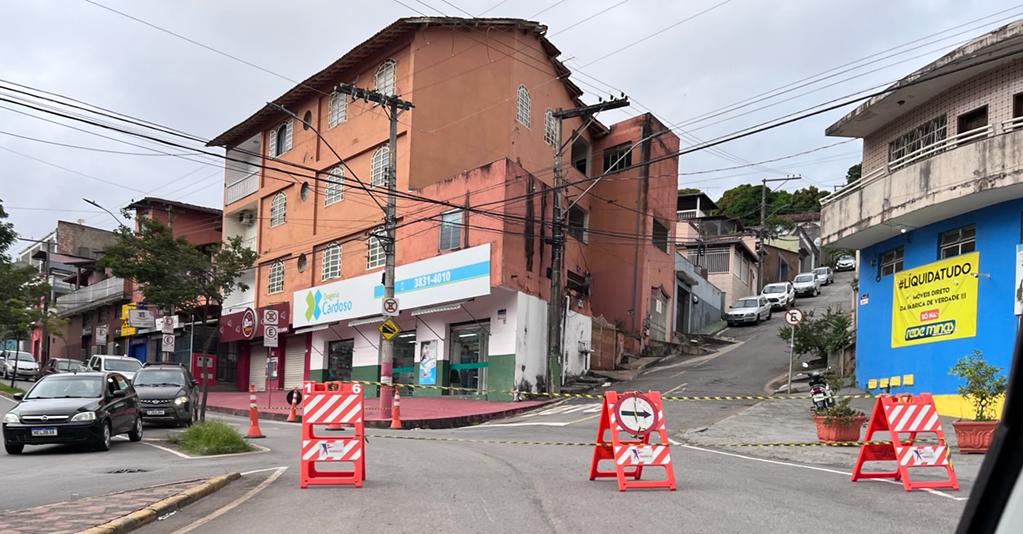 Corredor de veículos da rua Juca Machado trecho alternativo por 6h