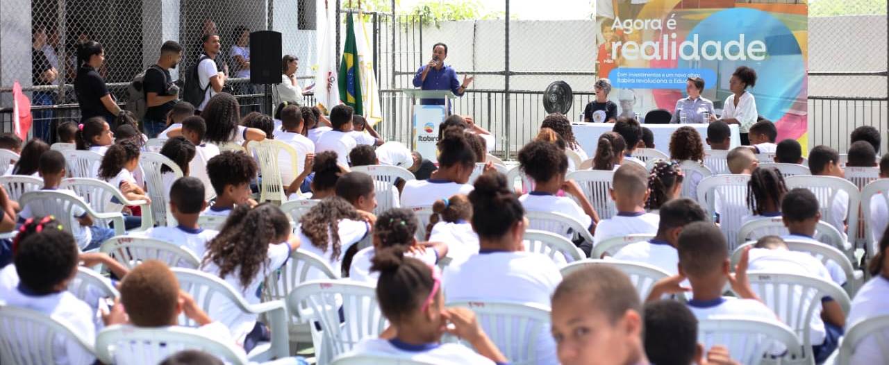 Escola Pedreira Do Instituto Reformada E Preparada Para Contraturno